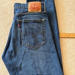 Levi's Men's Medium Blue Straight-Leg Jeans